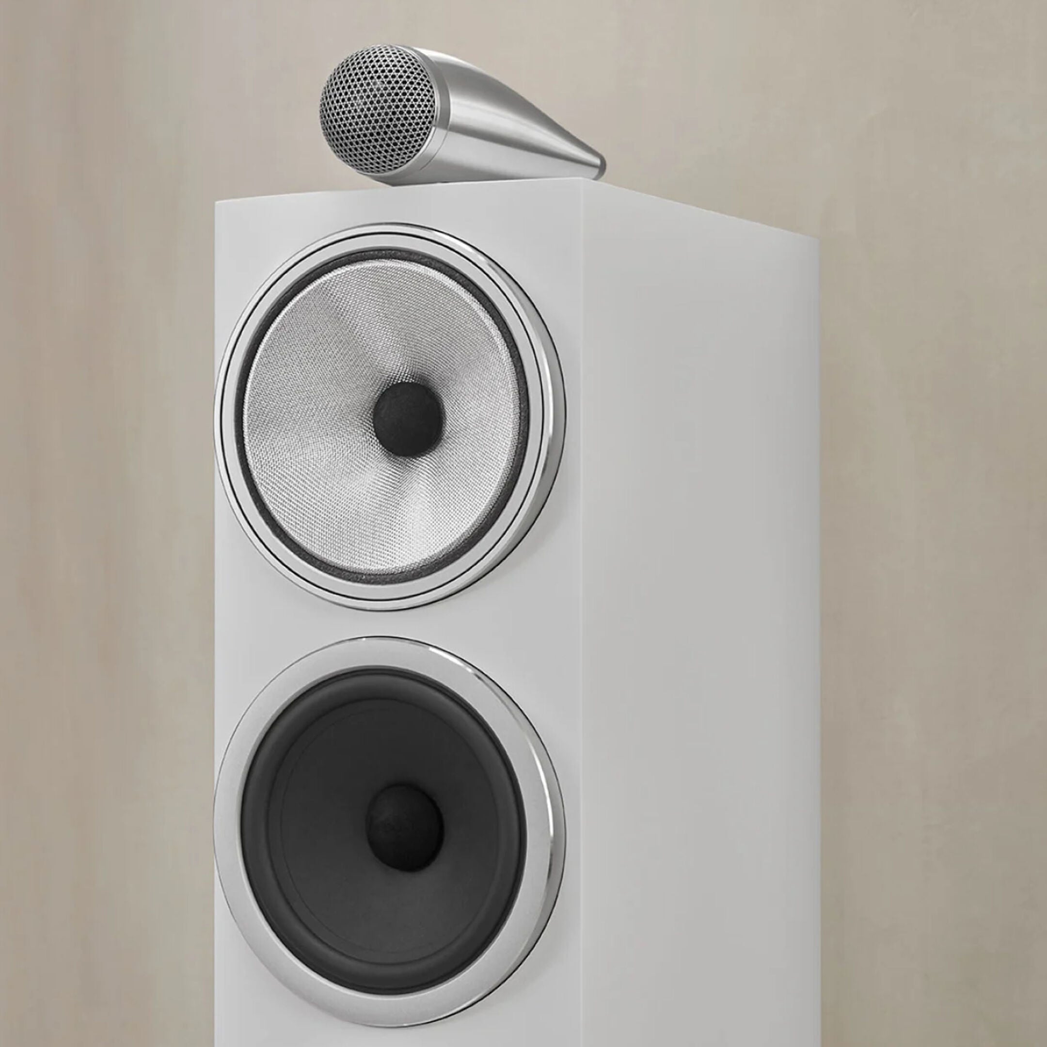 Bowers &amp; Wilkins 703 S3