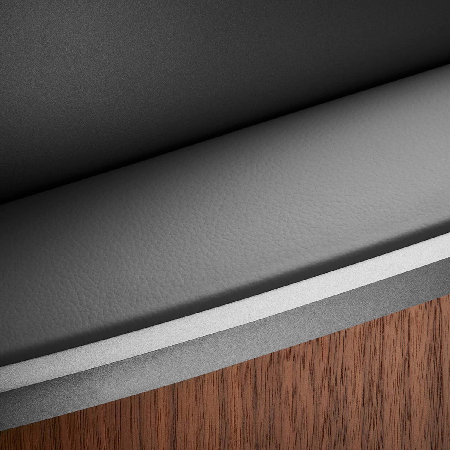 Bowers &amp; Wilkins 802 D4